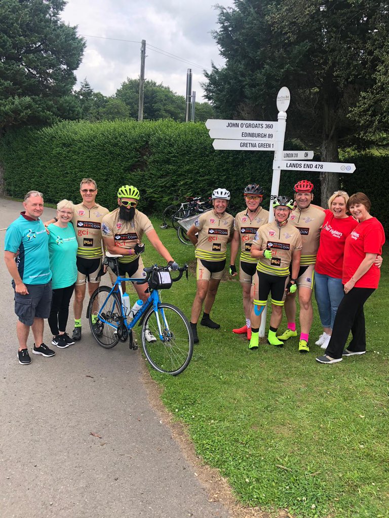 LEJOG2020's tweet photo. This was a huge challenge and we could not have done it without our Support Team by our side the whole way! Thank you Sue, Guy, Ang and Rachel for everything you have done over the last 2 weeks - it is impossible to list everything! We are so grateful 💚💙 #LEJOG https://t.co/OQofUMPNMy