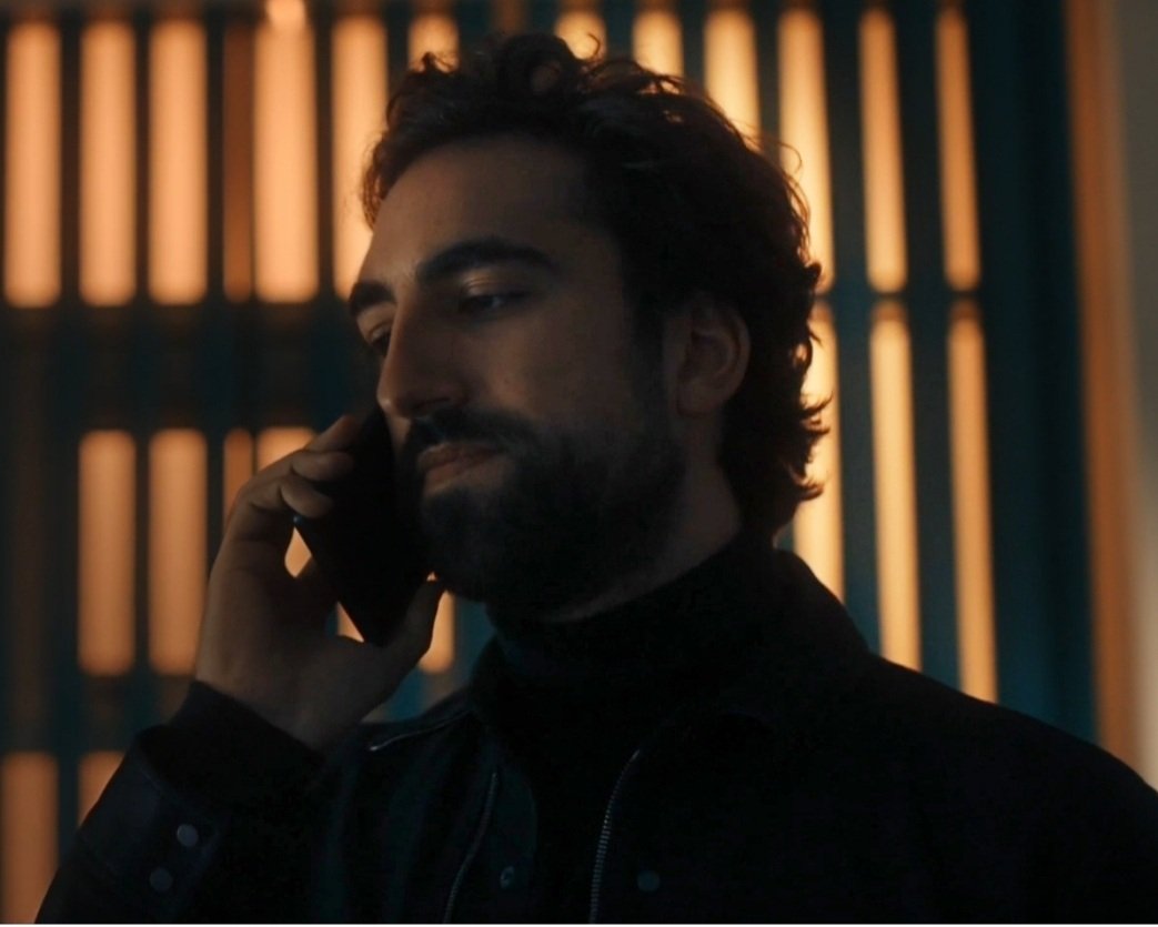 Happy Chillin Sunday with Domenico again!😈 Catch ADOW episodes Sundays on @amc_tv , new episode today!👍 #GreggChillin #ADiscoveryOfWitches #DomenicoMichele #ChillinSunday