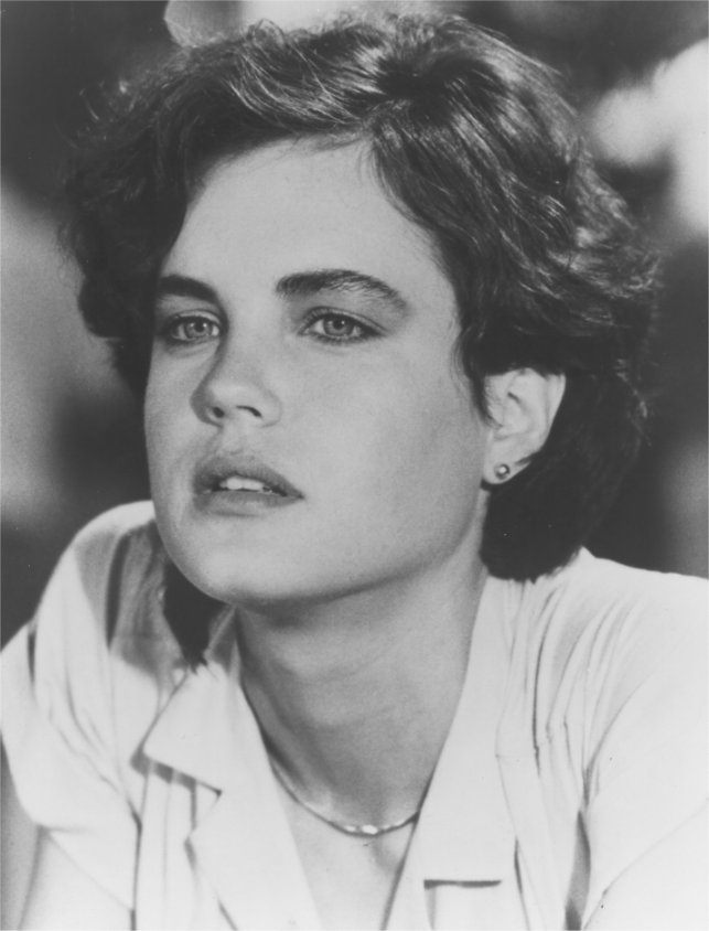 Happy birthday Elizabeth McGovern (July 18, 1961  Evanston, Illinois) 