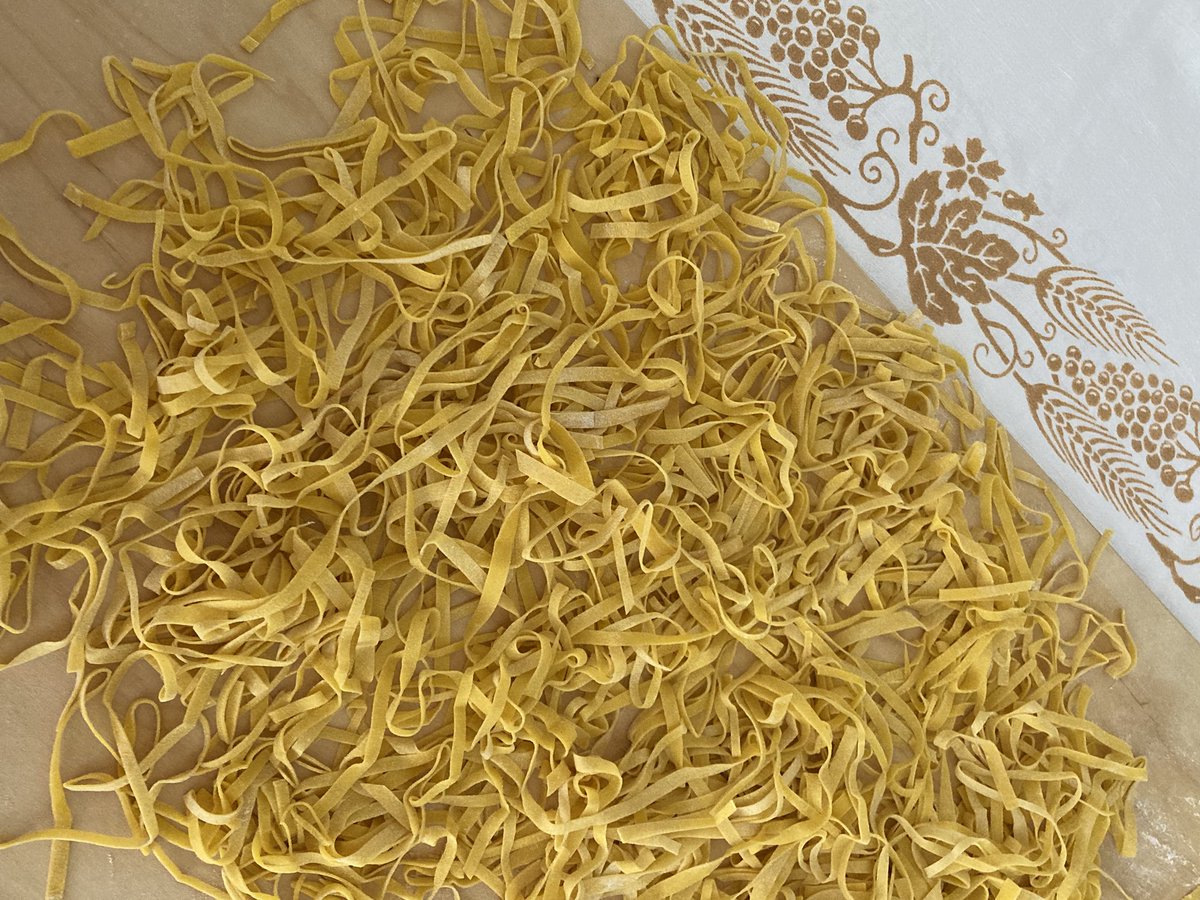 Ale’! La #domenica è servita! 😛 #bologna #tagliatelle #ragu