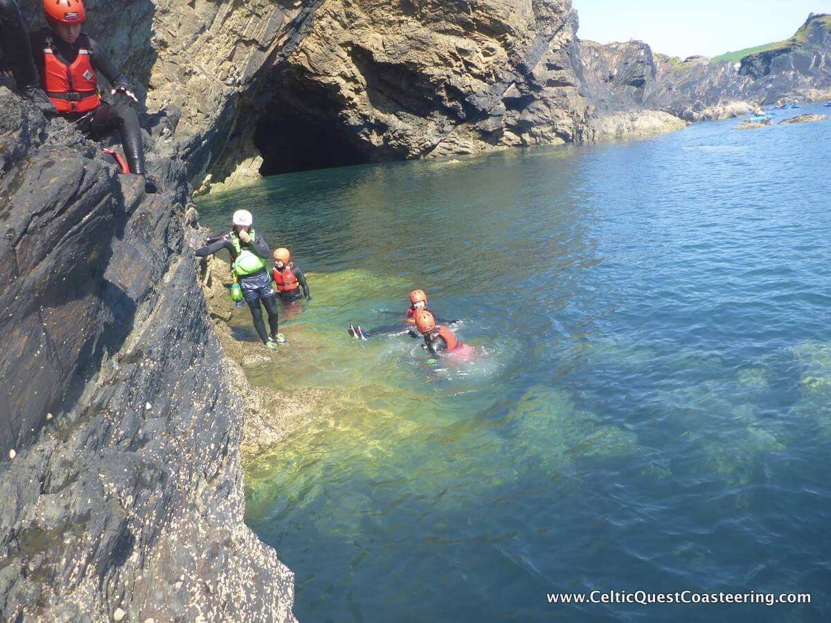 What an amazing day of family #Coasteering at the #BlueLagoon, #Pembrokeshire with wonderful <a href="/CQCoasteering/">CQ Coasteering</a> team.  Sooooo much fun!  😆🌊 🙌💙 <a href="/jagavigan1/">John Gavigan</a>