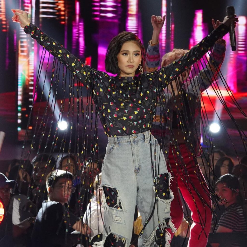 MySarahGstory's tweet photo. TALATheFilmConcert OnGMA7
THE SARAH GERONIMO

Police: Sarah Geronimo-Guidicelli—You’re under arrest! For stealing our hearts. 
Bubba: https://t.co/02j85NmEwB