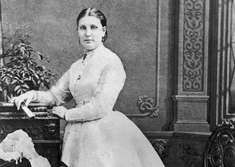 CdBalkans's tweet photo. #Exploratrices des #Balkans 1/5 • Qui se souvient du fabuleux destin de Lady Florence Baker ? Cette orpheline de #Transylvanie fut vendue comme esclave sur le marché de Vidin, avant de remonter les sources du Nil après avoir épousé un richissime anglais https://t.co/oPKuIIR1tU https://t.co/9IXa4nlzAf