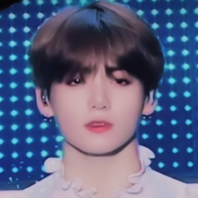 ไม่รู้นะ แต่พี่อาริบอกน้องเหมือนตุ๊กตา 🥺