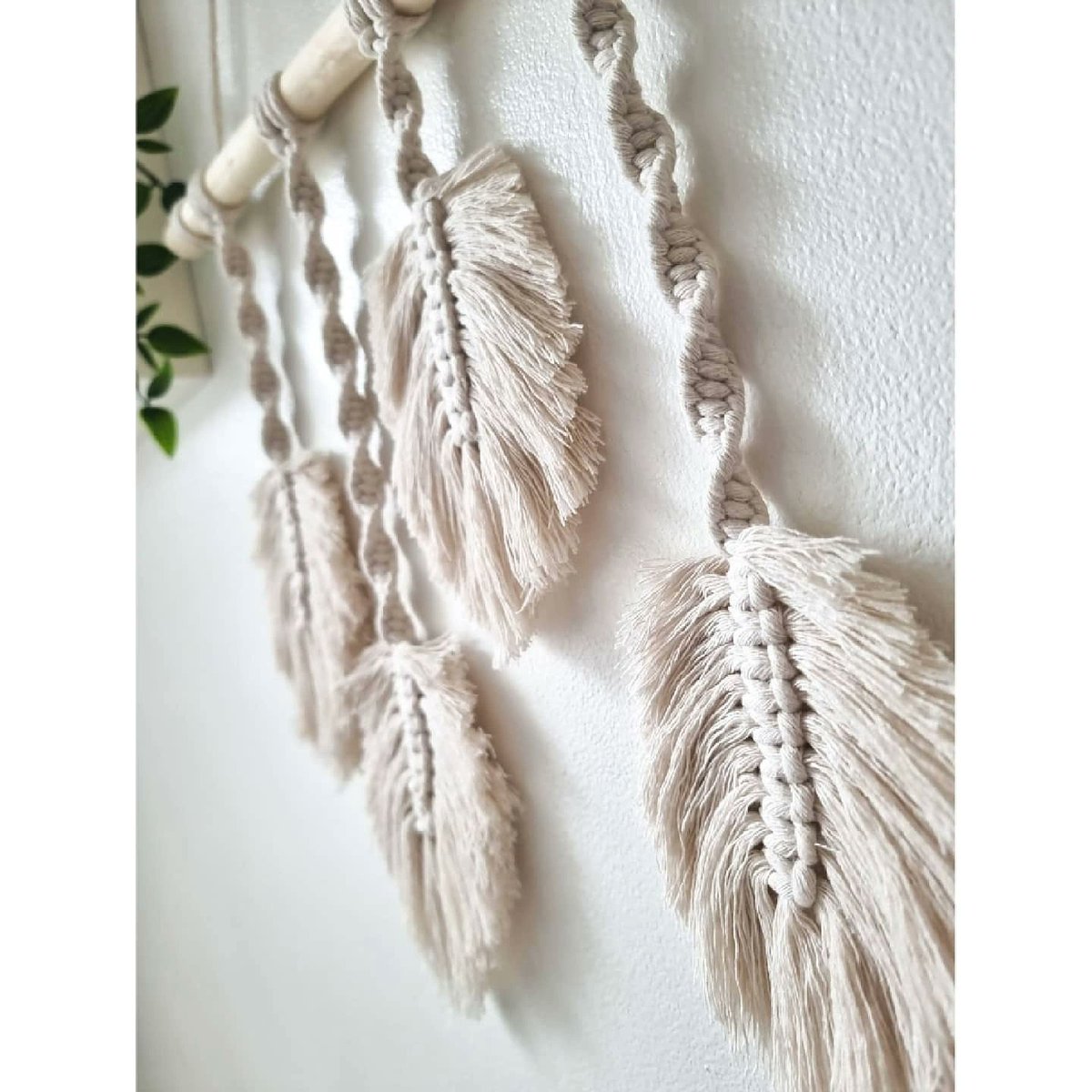 HandmadeFYHome's tweet photo. // BACK TO BASICS // Out of all the items I make at #HandmadeHome the Leaf Wall Hangings are by far the most popular with over 100 made in 6 months!! Get yours at https://t.co/fo9xG2ECPb or https://t.co/gtldOvt9rS  #macrame #handmadeuk #handmadewithlove #etsyshop #etsystore https://t.co/PFW6xeKY5v