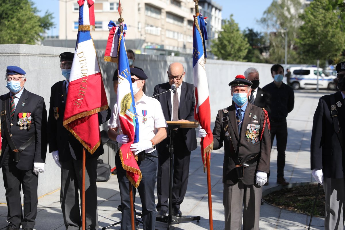 Prefet54's tweet photo. Journée nationale à la #mémoire des victimes des crimes racistes et antisémites de l’État français et d'hommage aux #Justes : "Cette journée invite chaque Français à l’éveil et à la vigilance face à l’extrémisme, à l’antisémitisme et à toutes les discriminations" @gdarrieussecq https://t.co/ByM6Gtjj2v
