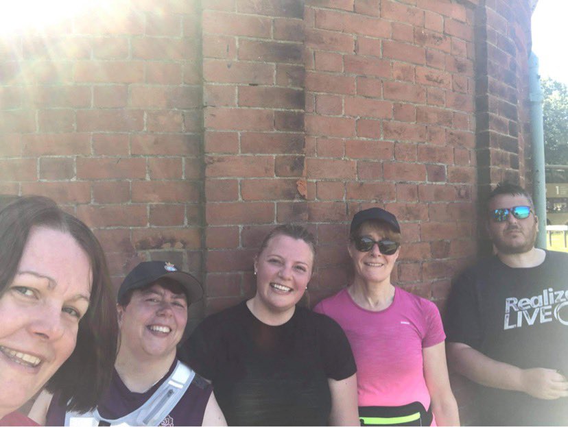 SarahJSpall's tweet photo. Wk7/2 of #C25K complete on a hot Sunday morning w/ my @WellesleyRunner buddies (25m non-stop) and it’s some more miles for #RATW #TeamMercer #TeamNomads & #RunLeJog. Always good to have ppl motivating each other along the way. Thanks everyone. Enjoy your Sunday #MercerActive https://t.co/3xaoow89nG