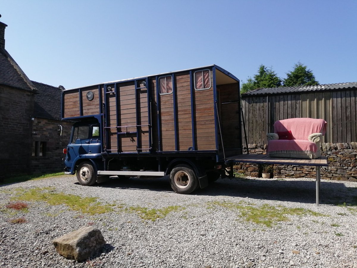 highfieldsherdy's tweet photo. With no guests until Monday an ideal opportunity to pull Flo down into the yard. All very make shift at the moment while we plan ideas. A lovely night spent &amp; then wheeled the settee out for  breakfast in the sun 😍 Still can't quite believe she's ours...
#bedfordtk #wagon https://t.co/C96bNjNo74