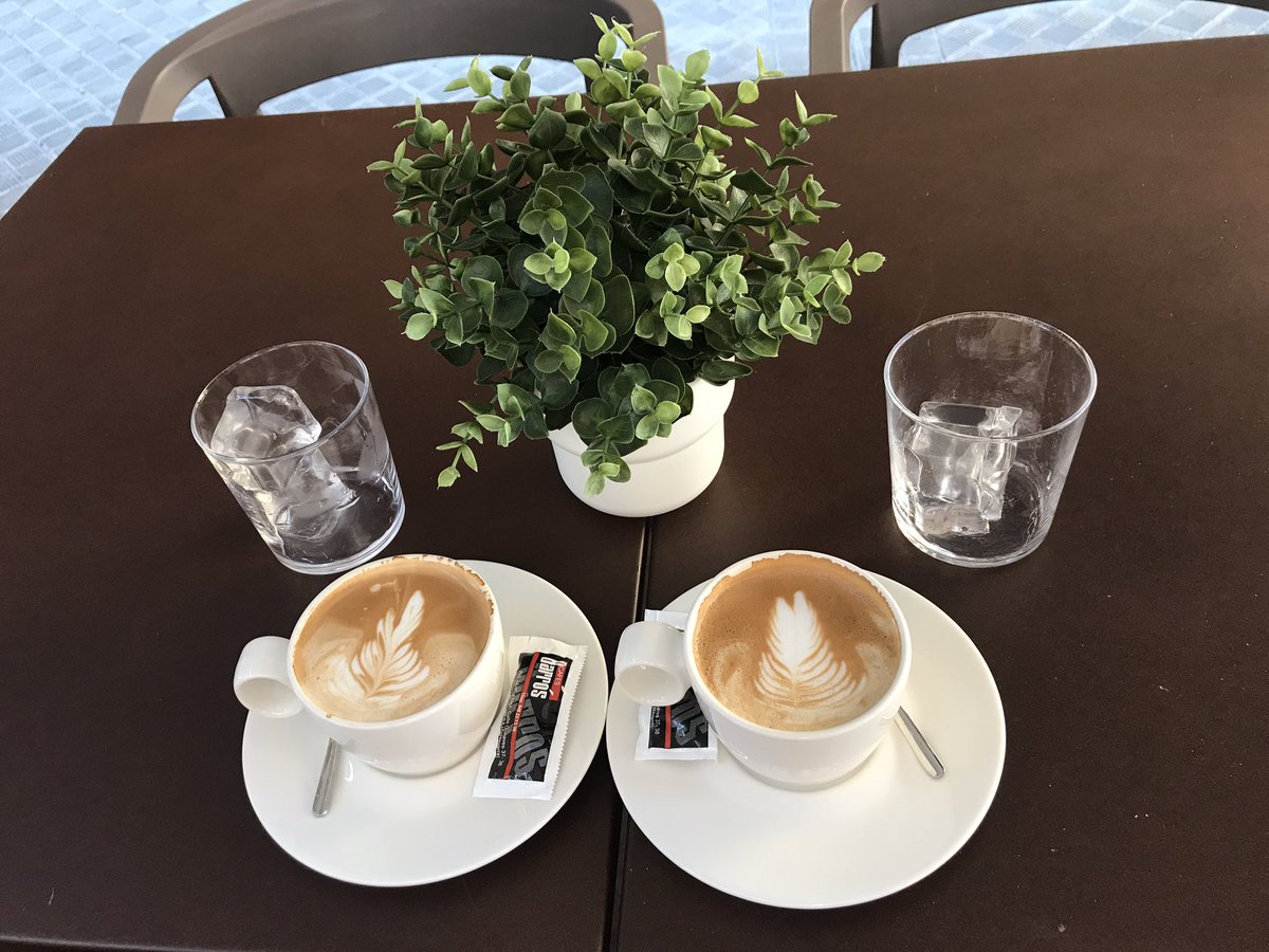 ScooterBateria's tweet photo. Cuando te sirven un #cafe con tanto gusto visualmente pero igual de bueno para el paladar… la salida se hace doblemente buena 😉
Nuevo #Bahia #Pamplona #Navarra
#MundoElectrico #motoelectrica #patineteelectrico #vmp #bicielectrica https://t.co/2ahtCs4Lyt