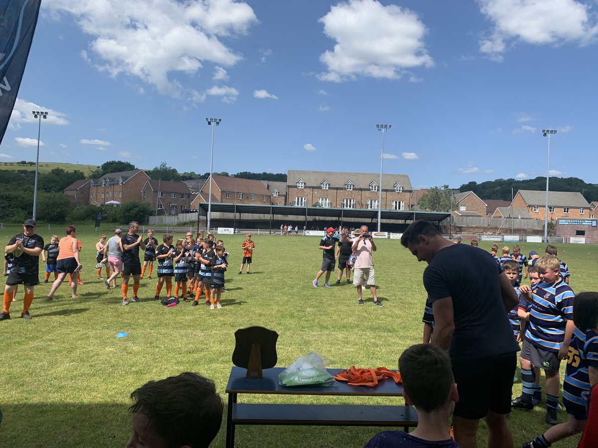 LLANHARANRUGBY's tweet image. A fantastic day of rugby at the Dairy Field remembering one of our original Dairy Tots Cian Case 🧡 

Thank you @LlantwitRFC and all that turned up for helping make this special day and showing why rugby really is the greatest sport 🖤💙

#TheDairymen #TheDairytots #BlackandBlue