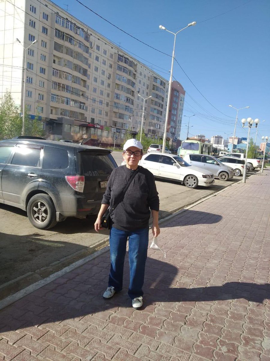 just_ayaan's tweet image. Я знаю что твиттер сила! Ребята, пожалуйста максимальный ретвит. Потерялся человек! Мать моего друга. Давайте всем якутским твиттером сделаем ретвит, чтобы охват был большим. 89618676737 - если есть инфа пишите/звоните сюда.