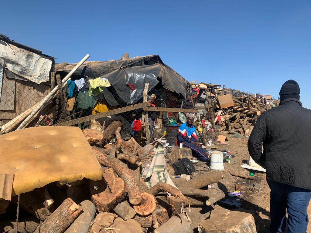 tshwane_mayor's tweet photo. Members of the Tshwane Mayoral Committee, Thabisile Vilakazi, Mpho Mehlape-Zimu & Dana Wannanburg have been deployed to Plastic View to asses the impact of the devastating fire and to offer support to the affected residents.
#PlasticViewFire https://t.co/LUadFS7Pxd