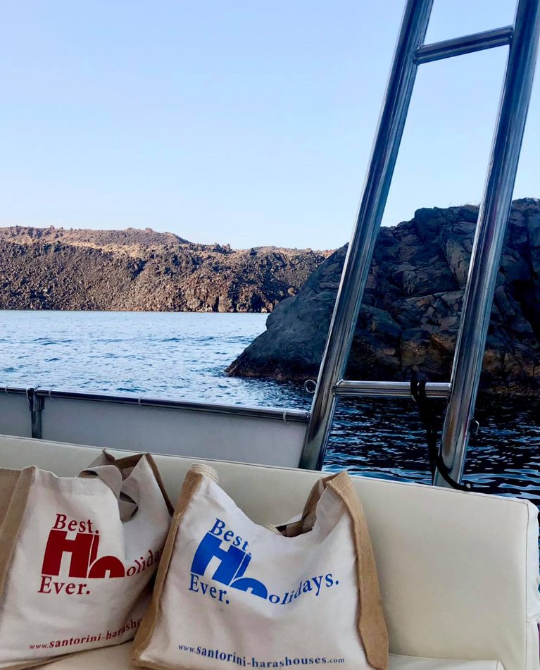 HarasHouses's tweet photo. Santorini! Full of images and colors!
https://t.co/74jW0BgFGb
#Santorini #travel #vacation #summer #Summer2021 #images #color #travelbloggers #adventure https://t.co/wha5n3kTGf