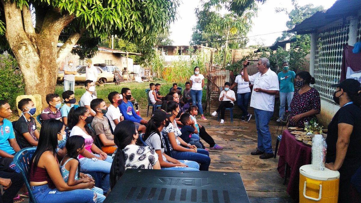 #17julio conversatorio con la juventud,presente y futuro de <a href="/ADemocratica/">Acción Democrática</a> #Tinaquillo #cojedes solicitan vivir en libertad y democracia,culminar estudios,trabajo con salario digno,regreso de familiares <a href="/hramosallup/">Henry Ramos Allup</a> <a href="/prospericarlos/">Carlos M. Prosperi</a> <a href="/ComAlirio/">Alirio Martinez</a> <a href="/ADonay8a1/">Adonay Ochoa</a> <a href="/raulcastellanos/">Raúl Castellanos Latouche.·.</a> #ADelante