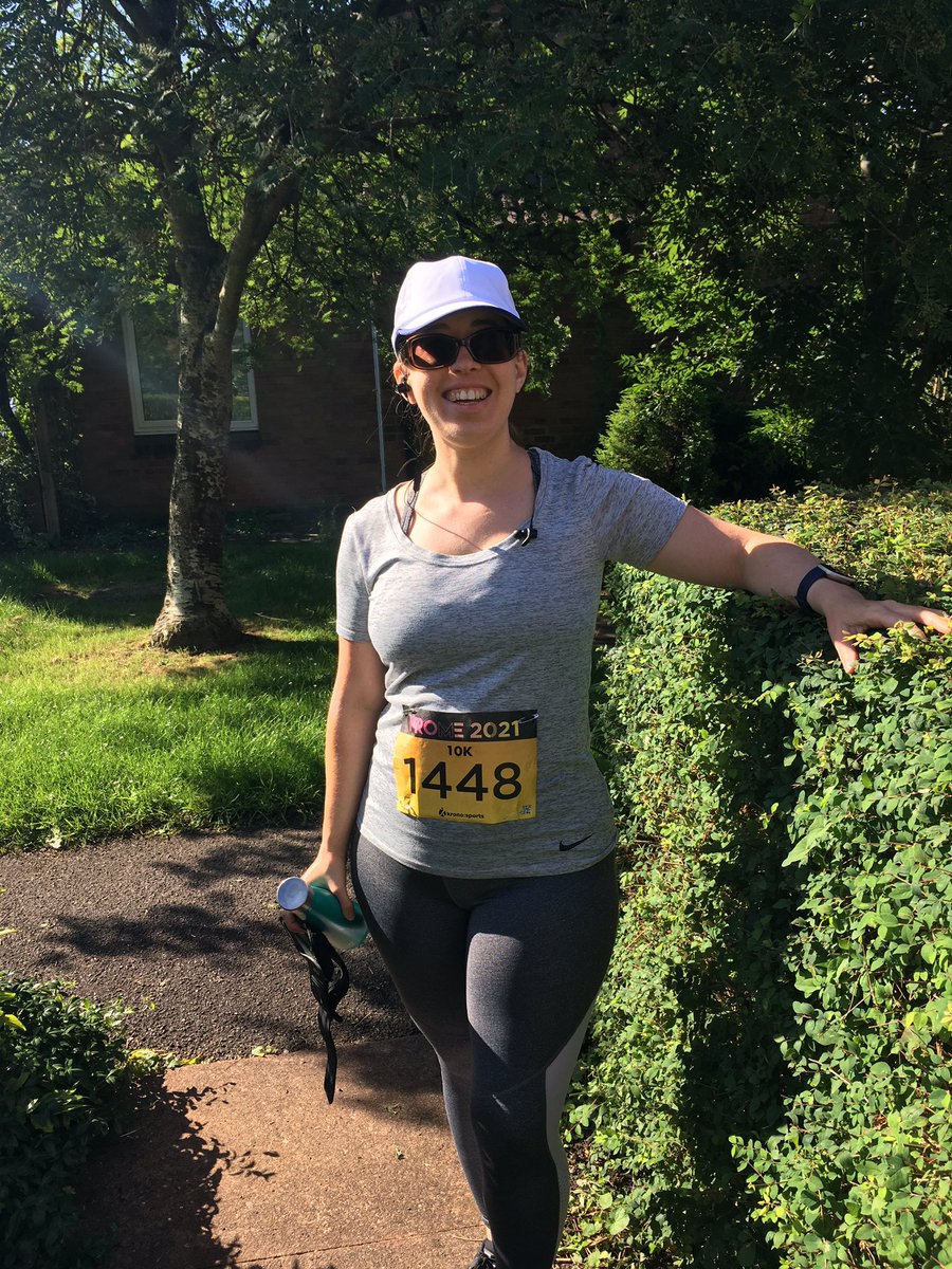 michellestclair's tweet photo. First 10K done! Would have preferred 14 degrees and cloudy skies but managed quite well considering itβs 26 and full sun! #fromehalfmarathon pics before and after. https://t.co/GB6WaQpRJy