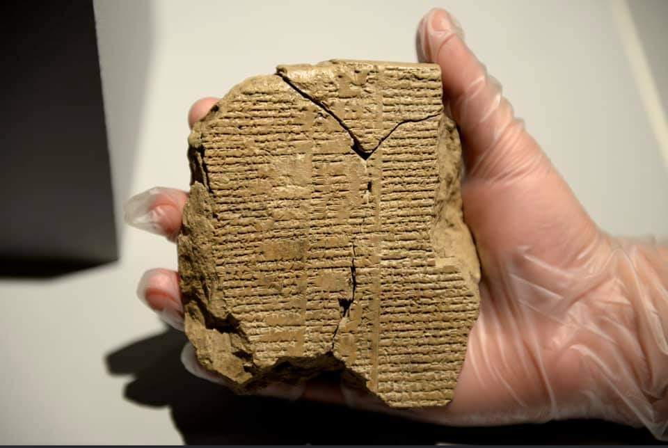 A new chapter of the “Epic of Gilgamesh”is revealed when the fragment of TABLET V was finally recovered. It was written in Standard Babylonian and dates back to Neo-Babylonian period (626-538 BC), according to researchers. #archaeohistories