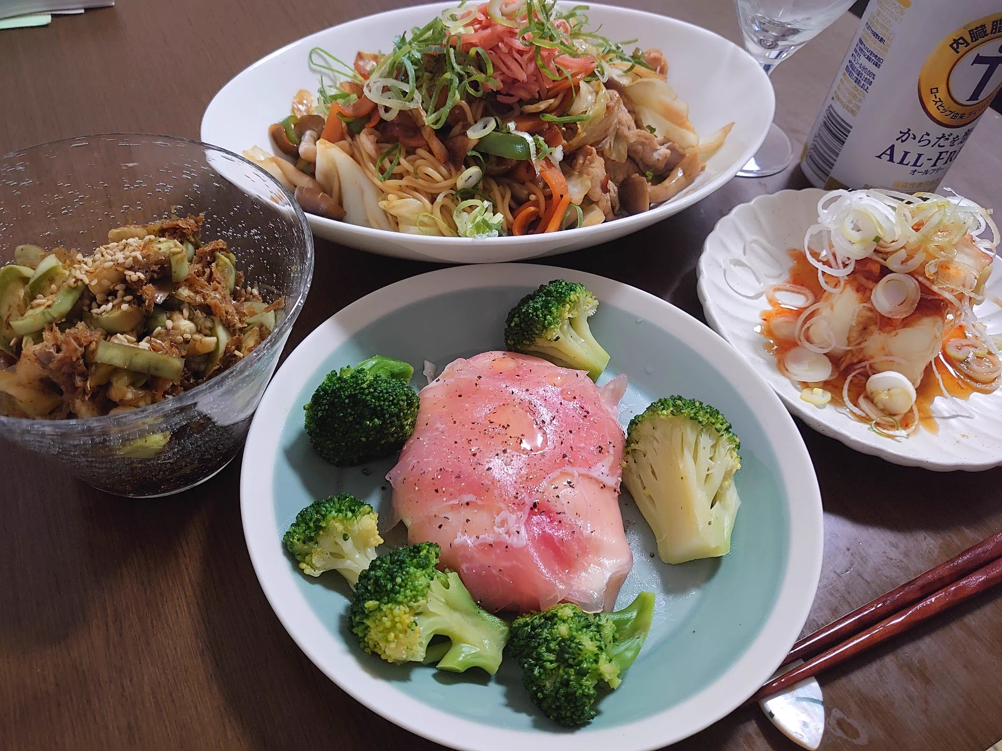 岩盤浴行ったらお家居酒屋したくなった🙄🍺
テーマが驚くほどバラバラ😂
まぁ、メインはこれなんで…（笑）  