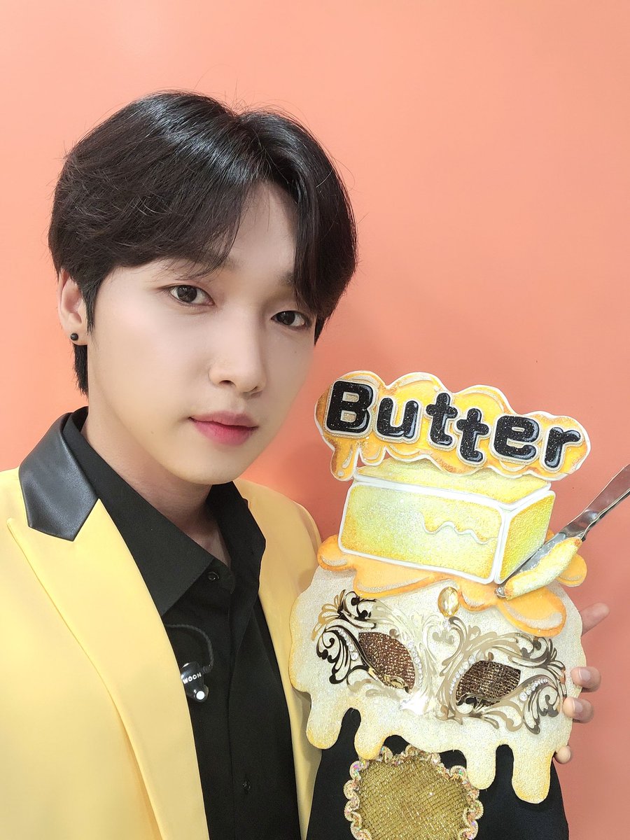 jeongsewoon_twt's tweet photo. [#정세운]
MBC #복면가왕 👑
한 주의 끝에 찾아온 깜짝 선물 💝
#행운 들의 마음을 사르르 녹여버린
음색 왕자 #버터 는 바로 바로
세운군이었습니다! 🧈

#JEONGSEWOON https://t.co/Ax50s1l3ER