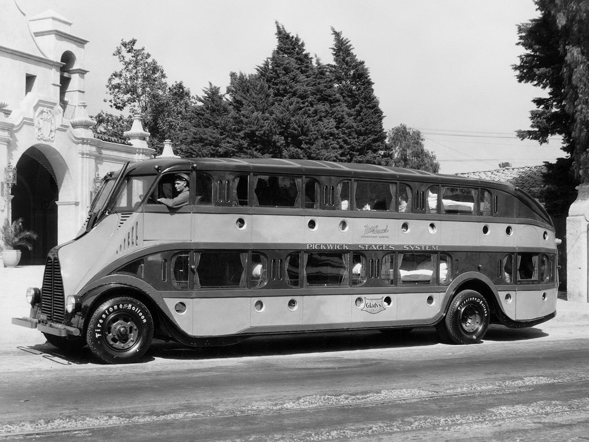 Старые бассы. Автобус Pickwick Nite coach 1928 года. Pickwick Duplex Nite coach '1930. Коач автобус Америка. Необычные автобусы.
