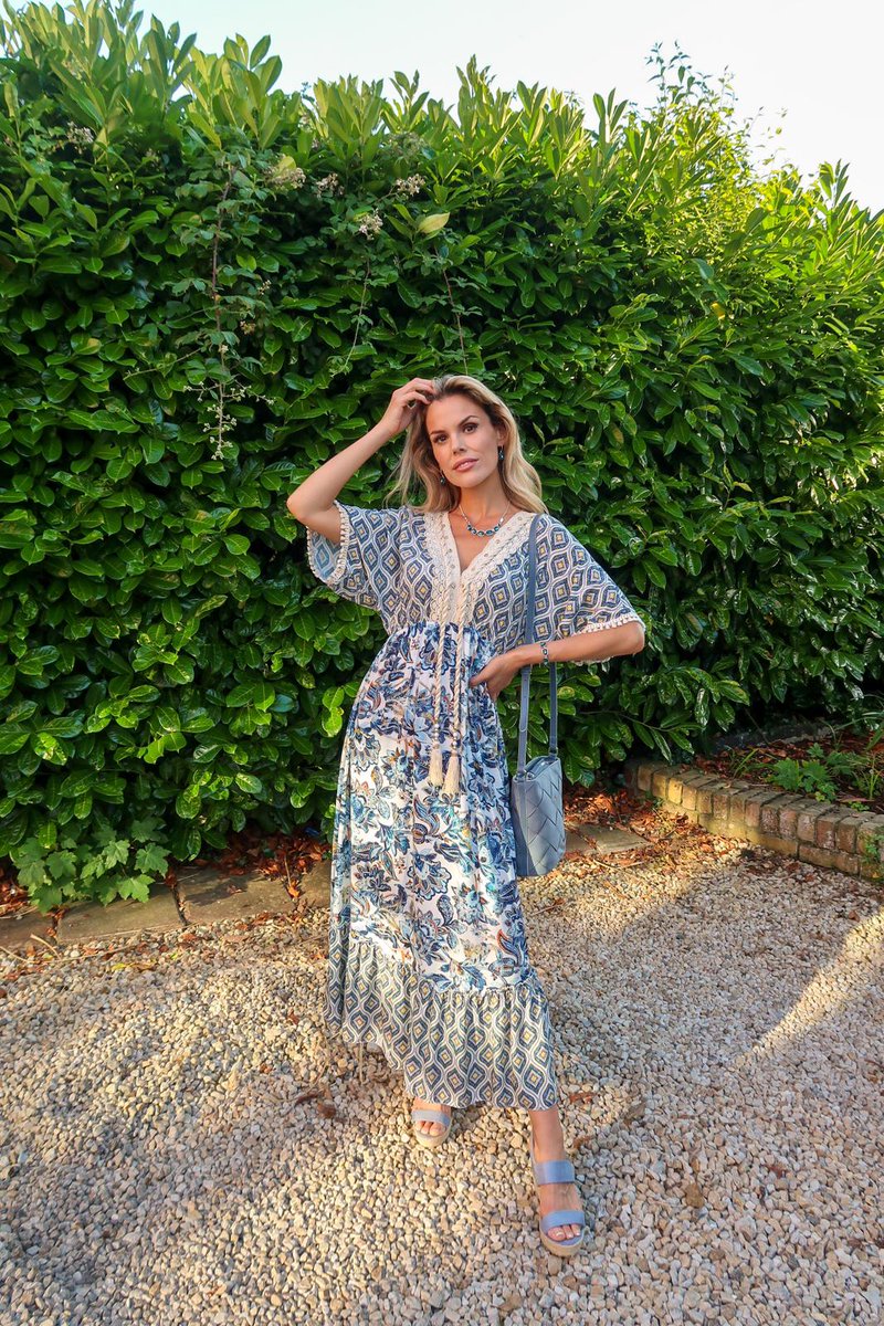 Ireland AM (@irelandamvmtv) on Twitter photo Sunday Fashion - Stylist <a href="/RosalindLipsett/">Rosalind lipsett</a> is back with three more summer looks
Fashion details - facebook.com/IrelandAMVMTV/… #irlAM Sunday Fashion - Stylist <a href="/RosalindLipsett/">Rosalind lipsett</a> is back with three more summer looks
Fashion details - facebook.com/IrelandAMVMTV/… #irlAM