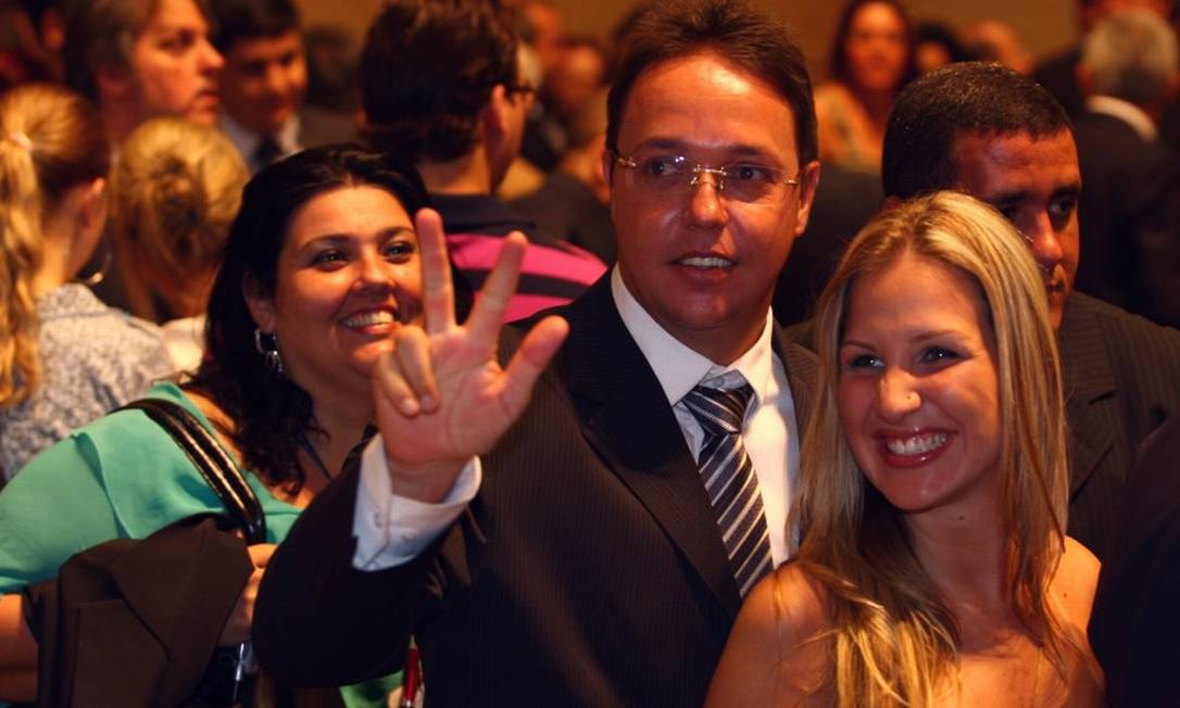 OGlobo_Rio's tweet photo. Caso Marielle: Girão é denunciado por morte de rival, crime que reforça elo com Ronnie Lessa, preso pelo homicídio da vereadora https://t.co/OaKWCbr4pN https://t.co/qxTKirqHem