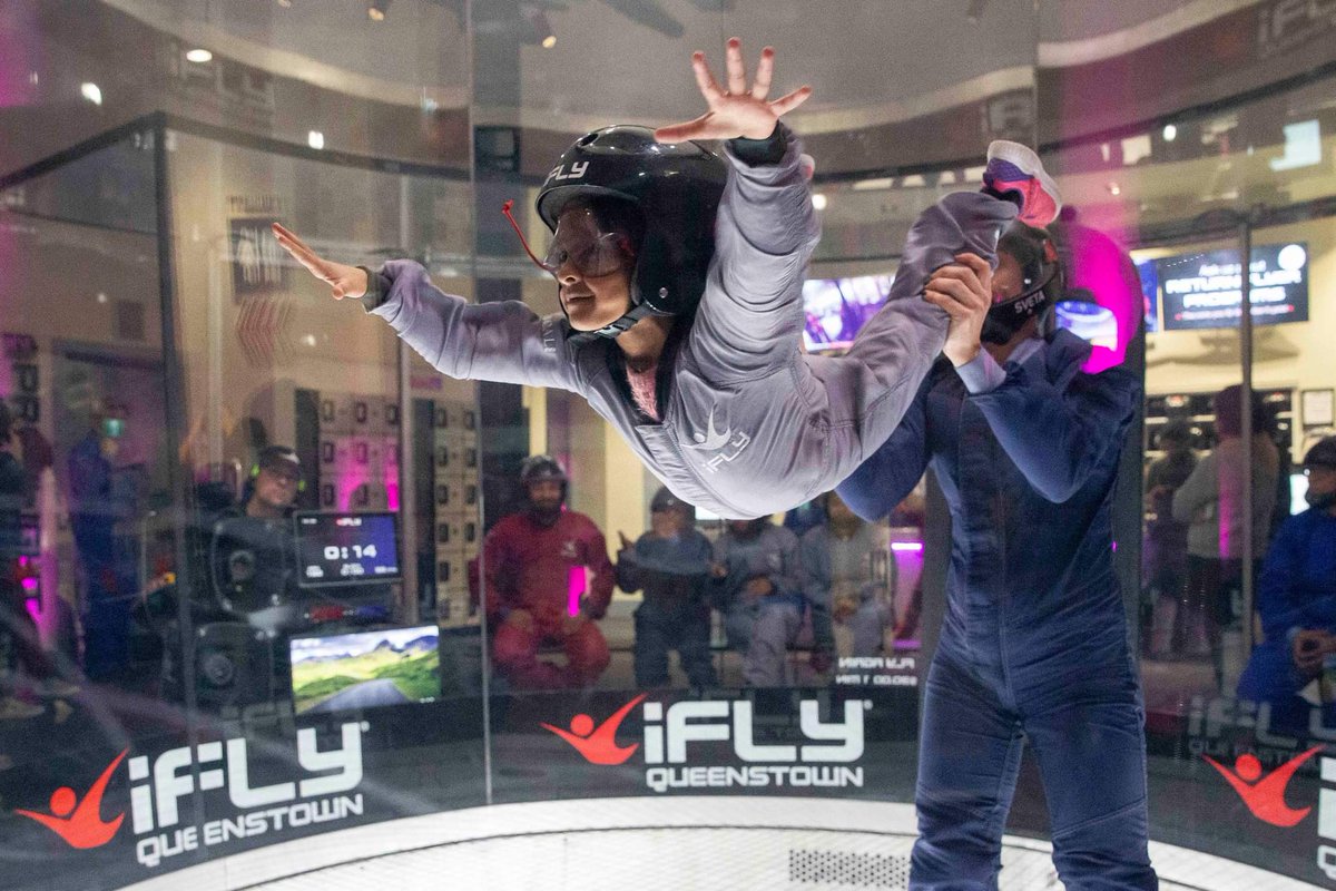 SouthernEagleye's tweet photo. #ifly #iflyQueenstown #skydiving #indoorskydiving #fly #diving #Queenstown https://t.co/SMGMJNSTIl