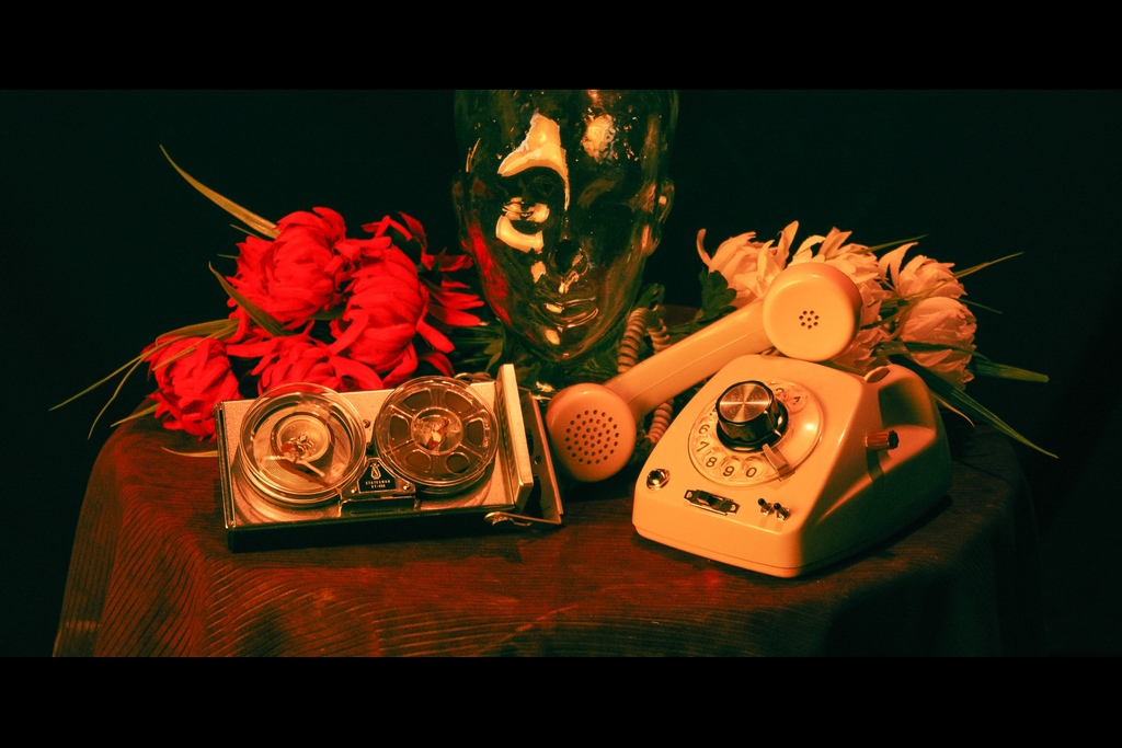 Mañana 19/07/2021 a las 10:00 tenemos una cita importante, te esperamos con un rosa en la mano y una copa en la otra.

🌹🥃

#biloband #mallorca #newsingle #newvideoclip #newsong #phone #mallorcamusic #musicband #singletracks #justagame #newpic