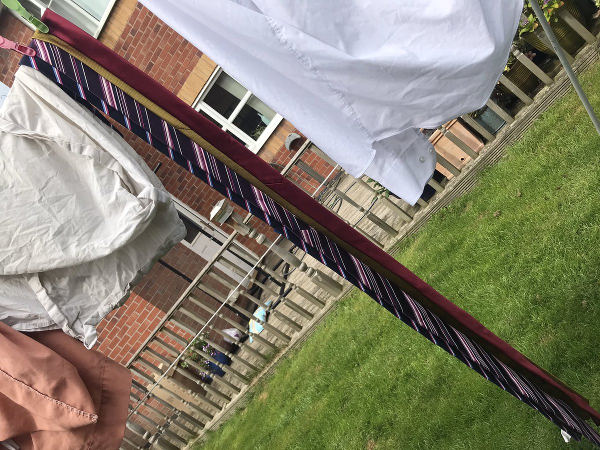 Daveconway123's tweet photo. It’s a #GoodDryingDay and happily all the dribble stains have come out of these ties!
👔👔👔👔 https://t.co/eMW4eea8EP