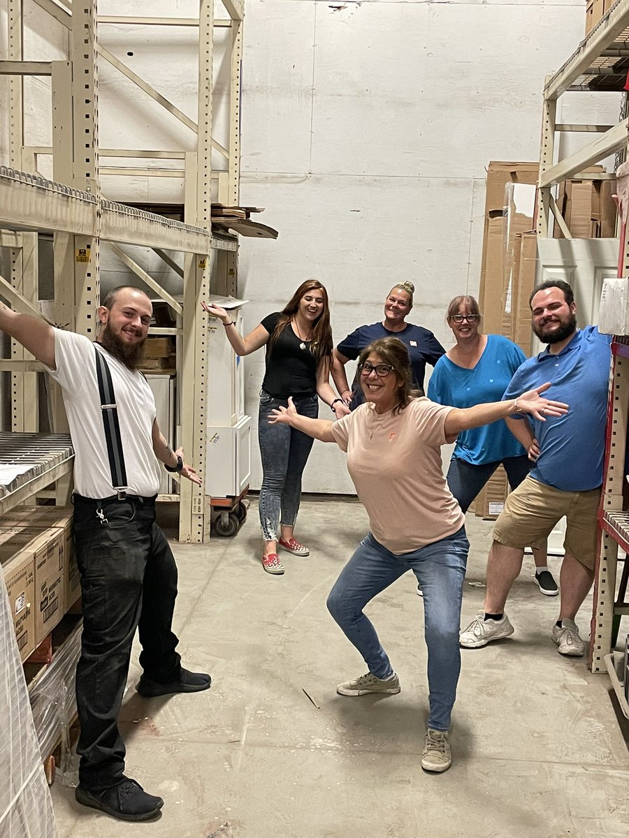 Jennifer Levesque tweet media