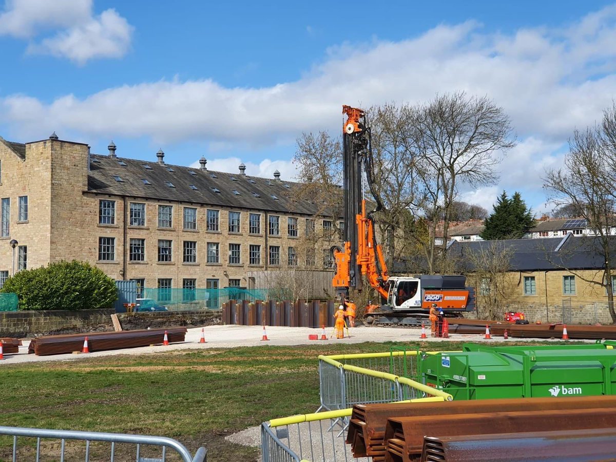 RTG RG16T #TelescopicLeaderRig with 750hp tier 4 engine &amp; MR150AVM 150 tons vibro installing PU22 #SheetPiles in Leeds for <a href="/JNPilingLtd/">J N Piling Ltd</a>. Available for sale or hire nationwide with experienced operators from UK &amp; Ireland dealers <a href="/AGDEquipment/">AGDEquipment</a> Celebrating 20 years with #RTG in 2021