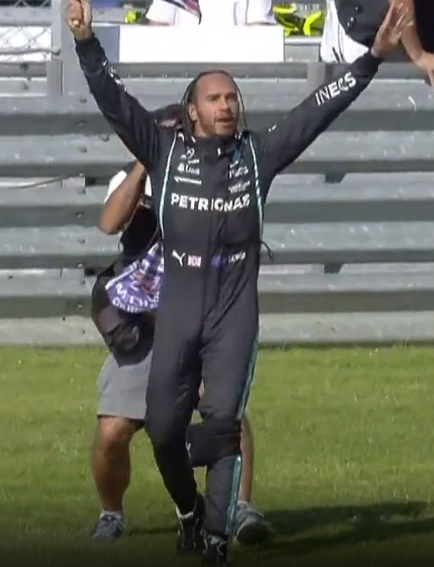 #BritishGP hands up if the only reason you won this race is because you took out your championship rival!