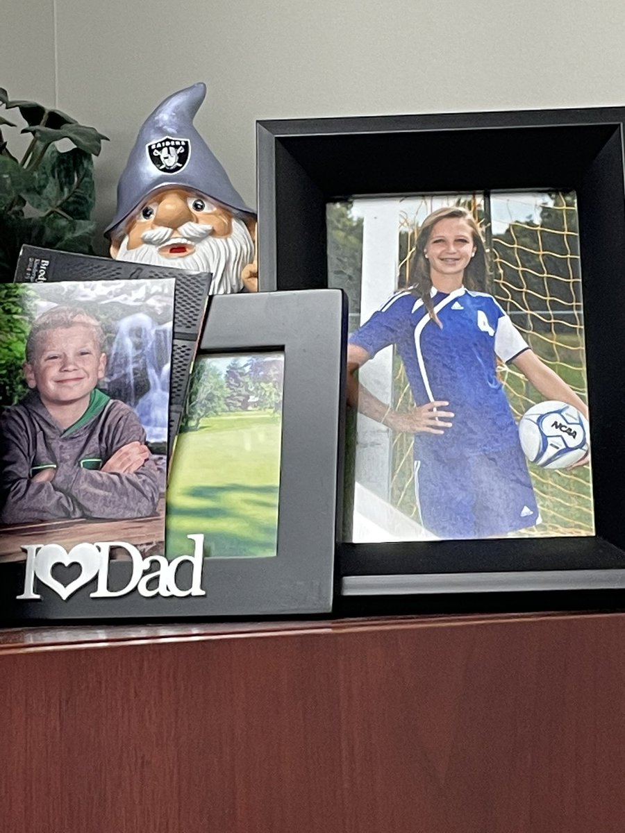 Brent_Ross22's tweet photo. At the office on Sunday and seeing the two most successful coaches ever in Indiana on wall. @CoachPainter & Bobby Knight. Then looking at the other side & seeing all my kids pics makes you realize why people always give a 100% Success isn’t given, it’s earned.#FarmBureauInsurance https://t.co/oz3JQqORWl