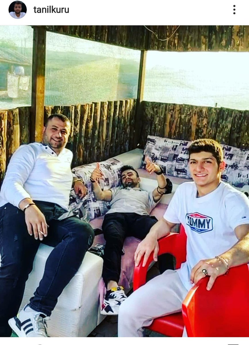 Hadi bakalım aslan parçası 🧿🧿 <a href="/BekirMertMrk1/">Bekir Mert Mırık</a> 
Kardeşim'le çıktığımız bu yolda bugün jokeyliğe terfi etmenin haklı gururunu yaşıyoruz.Bu yolda yanımız'da olan bize destek olan tüm emekçilere sonsuz kere sonsuz  teşekkürler.