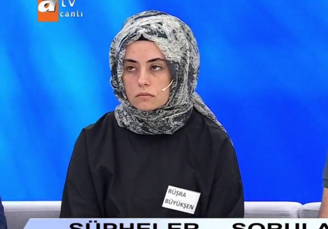 Anneni  babanı sen ve abin yaşarken öldürdünüz zaten osman olmasaydı hiç aramayacaktın bile şimdi çıkıp beni suçlayanlara hakkımı helal etmiyorum demissin bide muge sayesinde degilmi katil yakalandı da sen aklandın jasat ekibini ve muge anliya teşekkür et #mugeanlıiyikivarsın
