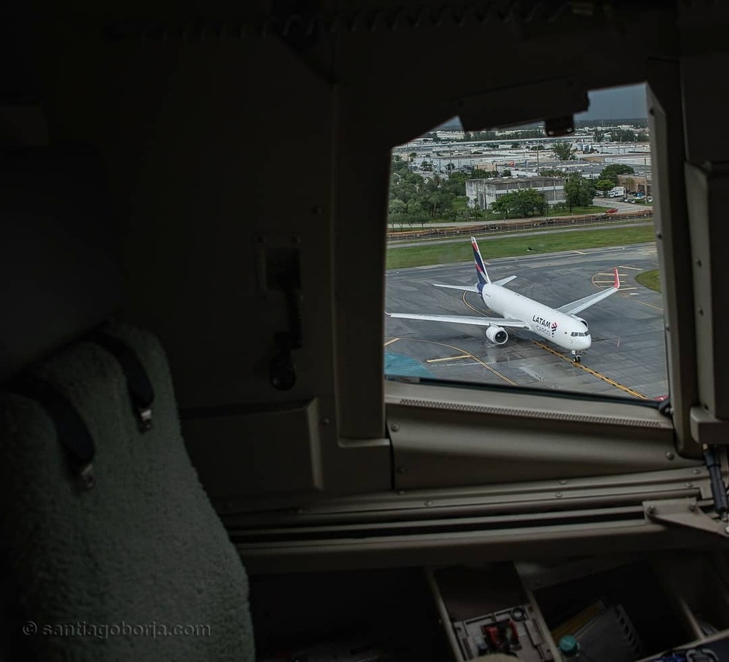 CuePilot's tweet photo. Best seat in the house 🌎 Many have asked me where do I take my images? Well, this is the second observer's seat. A window seat that's given me countless of breathtaking views of our amazing planet.
#stormpilot #stormportraits #santiagoborja #longex… https://t.co/tMxjr2IU3S https://t.co/7TK4upOrE6