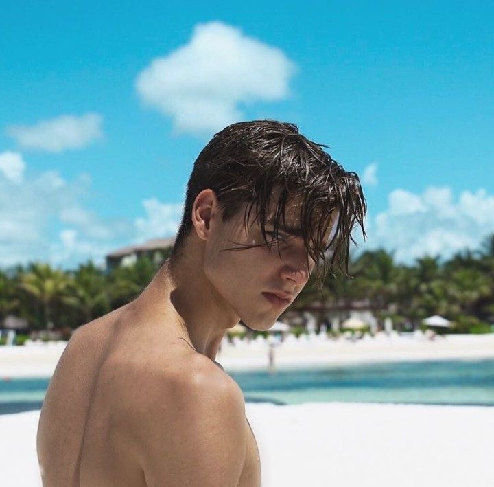 Lantern__White's tweet photo. #ＳｅｄｕｃｔｉｖｅＳｕｎｄａｙ
⠀⠀⠀  ───────────────

⠀⠀⠀⠀ SUMMER AND BEACH https://t.co/beqJYmkDxD