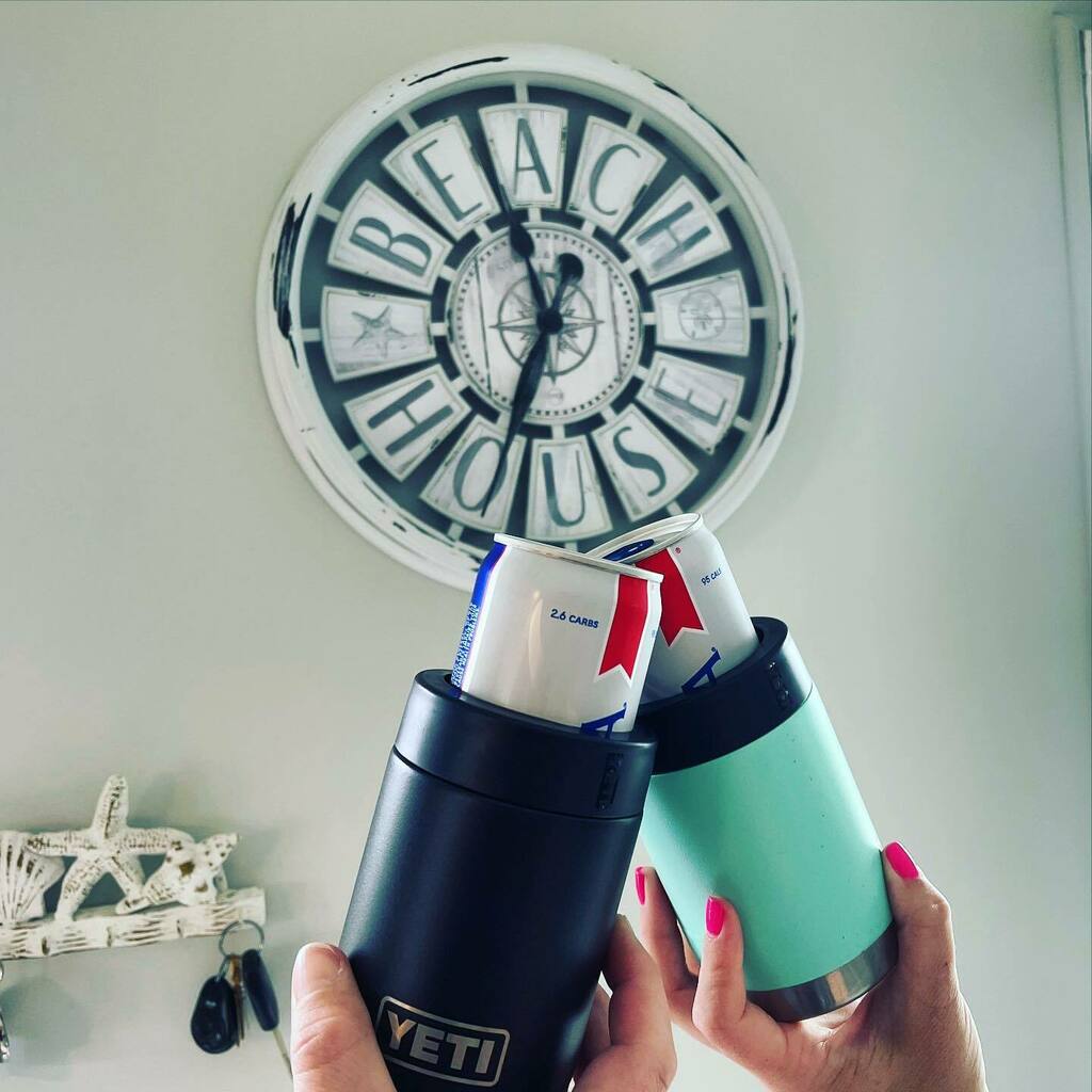 MDMondays's tweet photo. It’s 12 o’clock somewhere. Time doesn’t exist when you’re on vacation. #beer #vacation #york #maine #nubblelighthouse #yeti #michelobultra https://t.co/Y3JSKCWU6s https://t.co/zwfUAL4p9n