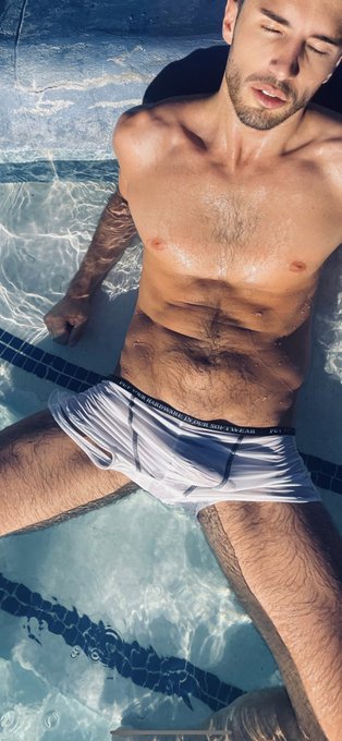 My onlyfans is FREE for a couple of days (in honor of my new song #MYM - Me, You and the Moon https://t<a href="/tag/mym"class="tags"><span>#mym</span></a>