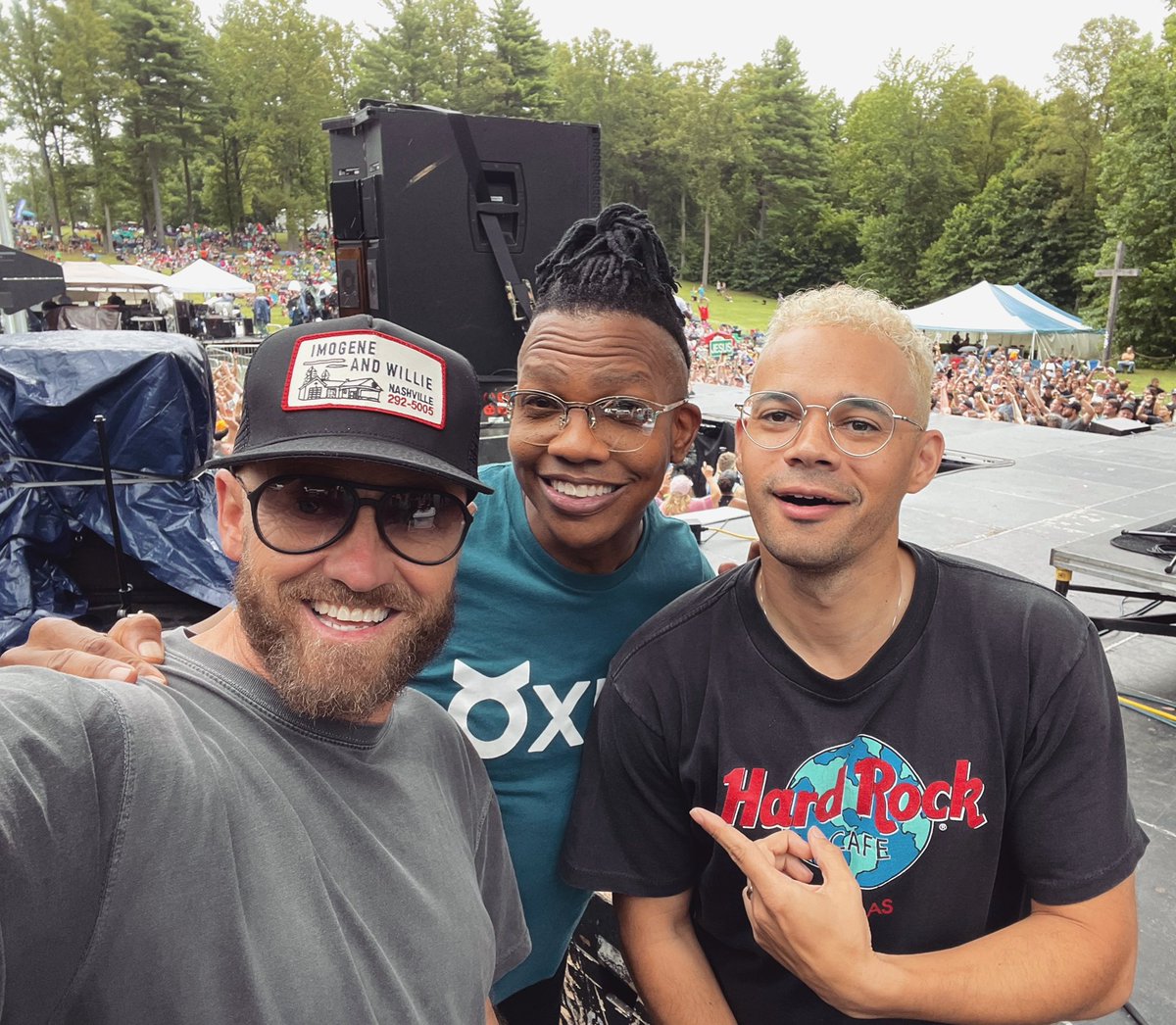 With my homies <a href="/michaeltait7/">Michael Tait</a> &amp; <a href="/taurenwells/">Tauren Wells</a> at <a href="/AliveFestival/">Alive Music Festival</a> last night. Twas a night to remember!!!