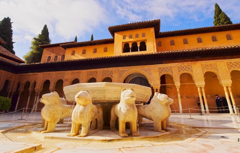 ExploringSpain's tweet photo. Enjoy our one-stop guide to the 80 best places to visit in Spain.
https://t.co/0SH7OzpoRB https://t.co/EhYuRzKOWD