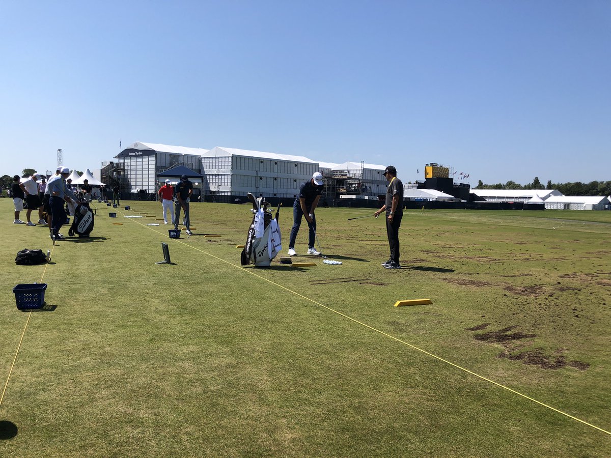 Grateful to be at The Open Championship today for <a href="/abgolfuk/">AB GOLF</a> as guest of <a href="/MizunoGolfEU/">Mizuno Golf Europe</a> <a href="/mizunocustomfit/">MizunoGolfUK Fitting</a> Awesome setting in the sunshine!