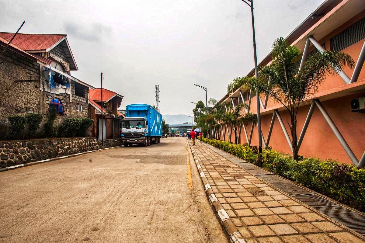benjimk's tweet photo. 🇨🇩#RDC
📍#Goma
🚩Nord-Kivu

Pour mieux comprendre le secret de la réussite au Nord-Kivu, je vous recommande l'émission, Grande Débat de Alain Foka de @RFI avec @JKanyoni, @singoma_mwanza, ils ont plus parlé développement, entrepreneuriat. 

👉https://t.co/d92nm9BQ57

#VisitCongo https://t.co/E54BaXTgiY