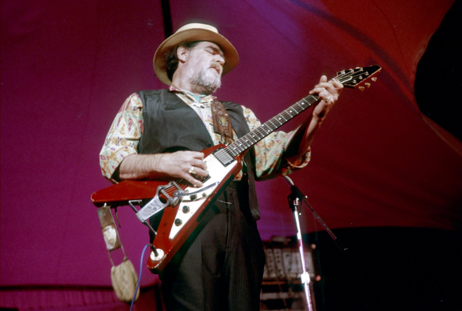    Happy Heavenly Birthday Lonnie Mack!  C]B)          