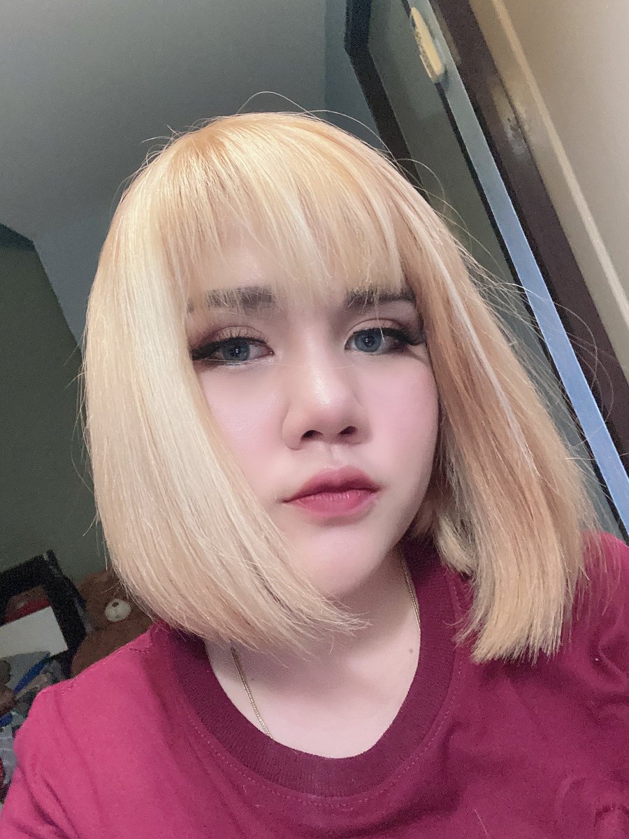 PichaCher's tweet photo. ขอเป็นตุ๊กตาหน้ารถเธอบอกเป็นแค่ตุ๊กตายางก็พอ 😂😂😂 https://t.co/KZYX0KxLd5