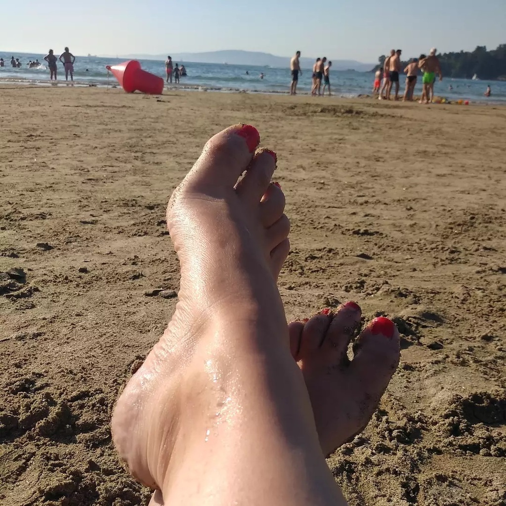 ticsbeta's tweet photo. O #footview de onte na #praiadeMiño Non todo Vai ser ver os de @sr.rodaballo https://t.co/jdQk0YjJUf https://t.co/mSNlq5z1NR