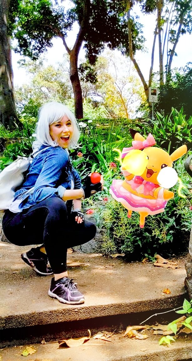 cashmere_feline's tweet photo. I chose #PopStarPikachu for #PokemonGOFest2021... And she is sooooo cute!! 💗🎀💗
What option did you pick? 🥰
#PokemonGo #CatchYours #ARPhoto #ARPhotoaDay #MeetYouOutThere #Pikachu #pikachupopstar #PKMNTeamElegant
@PokemonGoApp @NianticLabs https://t.co/lNoWmhNAKg