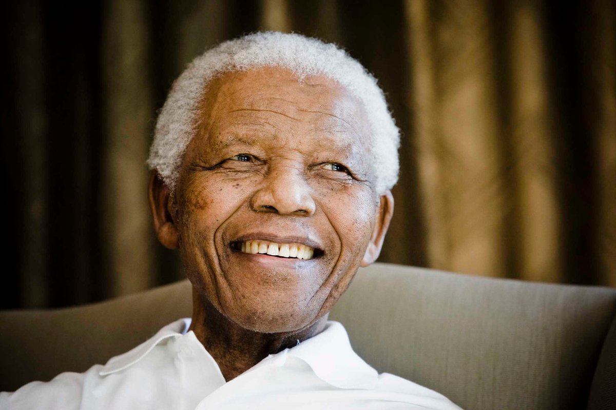 #18luglio1918 #NelsonMandela
Lottando per i diritti dell’uomo e per la giustizia e riuscendo a sconfiggere l’apartheid, Nelson Mandela ci ha insegnato che con il coraggio delle idee e la determinazione si possono sconfiggere ingiustizie, razzismo e sopraffazioni.