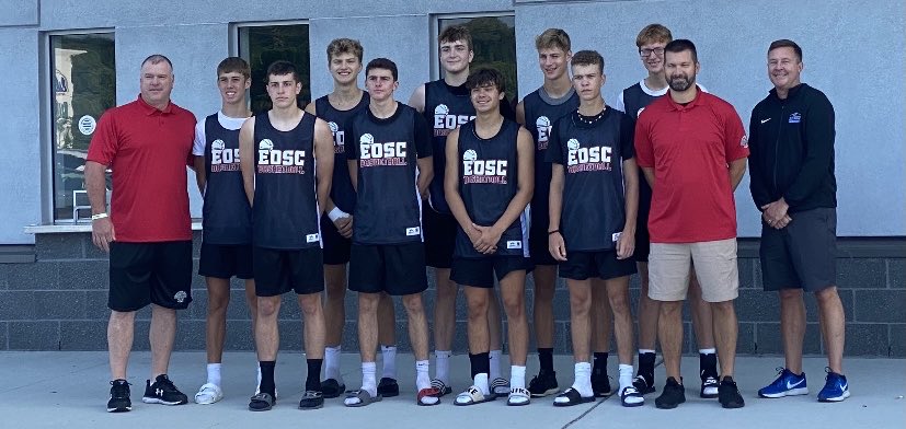 Congratulations to the EOSC boys team and coaches who finished 3-1 this weekend!! Great job mean!