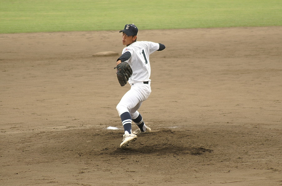 uss1701kf's tweet photo. 福岡大会
戸畑高校 対 八女工業
戸畑高校の金田投手⑪
8回裏無死満塁で登板して無失点投球、
11回裏まで無失点投球でチームの勝利を呼び込みました
＃高校野球　#戸畑高校 https://t.co/RryNX5vwcd