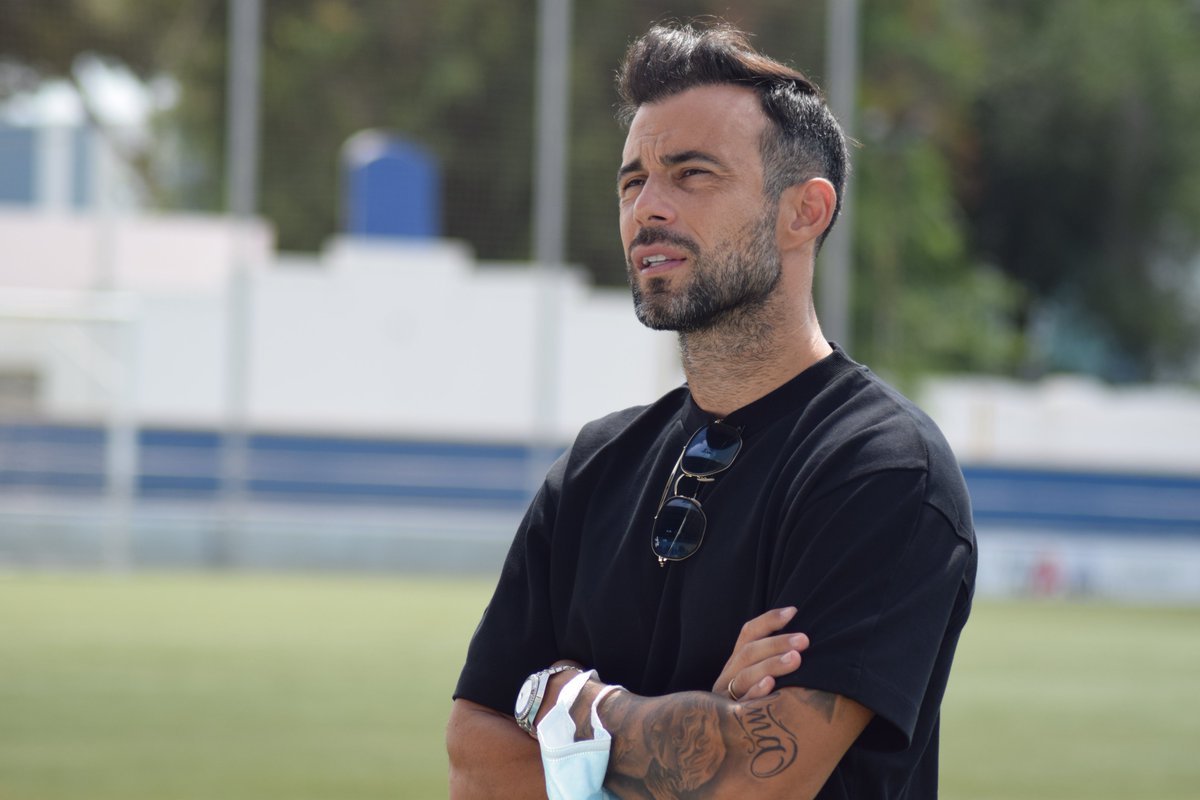 racingctmmfc's tweet photo. #CLUB | 

🔗 Desde @marmenorfc queremos felicitar a nuestro jugador, @Molinero7, por su reciente paternidad. 

🖇 Lucía ya es una nueva seguidora del Mar Menor. ¡Se amplía la familia! #FuerzaYHonor 💙⚪️ https://t.co/90NW2rfwSi